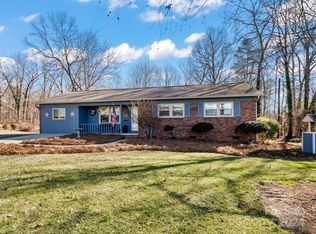 2704 N Olivers Cross Rd, Newton, NC 28658