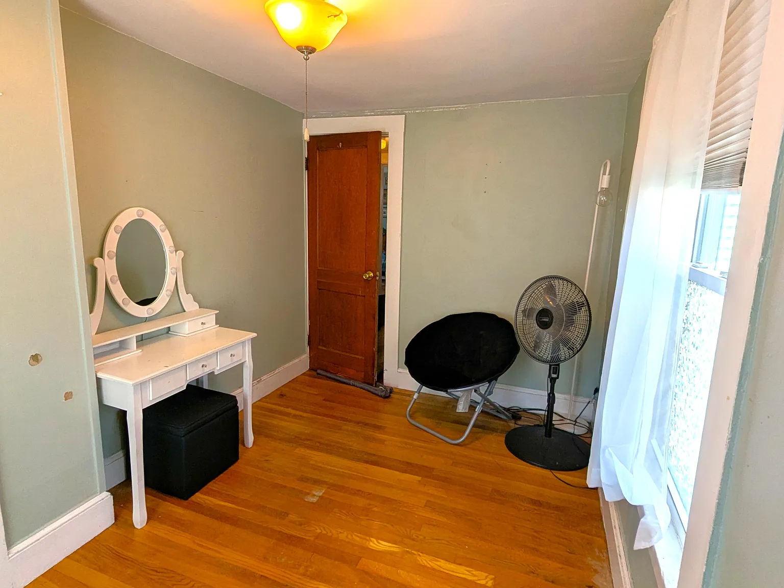 3 bed, 950 sqft, $950 — Photo 3