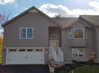 5 Stevens Ct, Atkinson, NH 03811