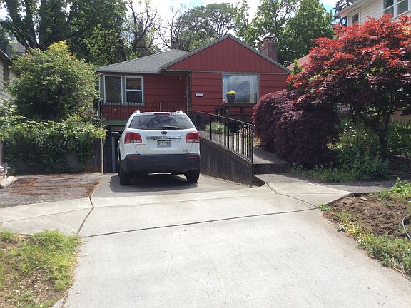 2nd image of 711 Sherman Ave