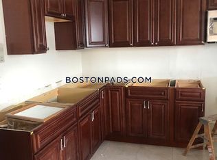233 Chestnut St APT 4, Lynn, MA 01902