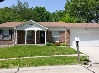 6663 Foothills Ct, Florissant, MO 63033