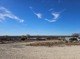 105 W Morning Dove Dr, Azle, TX 76020