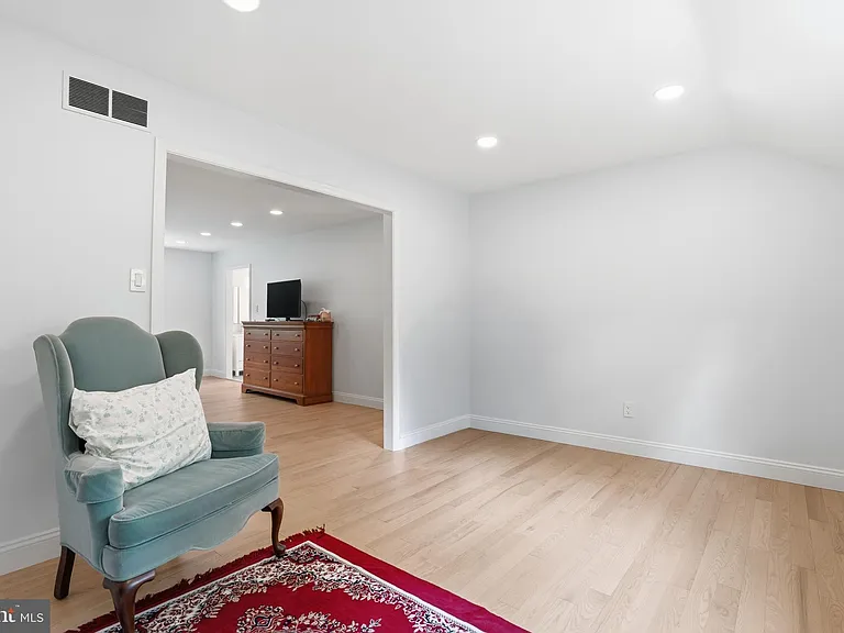 1316 Heller Dr — Photo 39