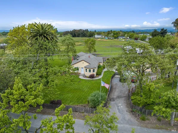 815 Scenic Avenue, Santa Rosa, CA 95407