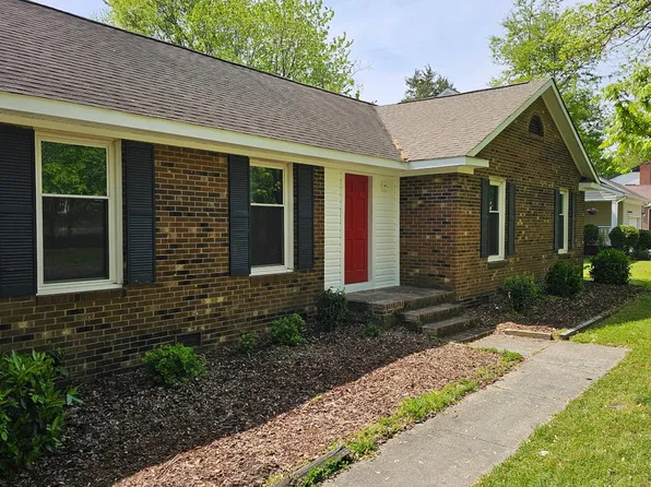8825 Nightingale Ln, Charlotte, NC 28226