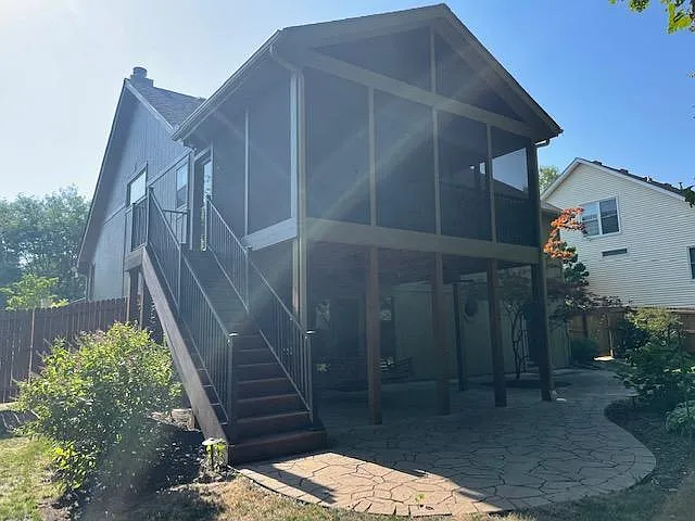 3 bed, 2384 sqft, $2,845 — Photo 3
