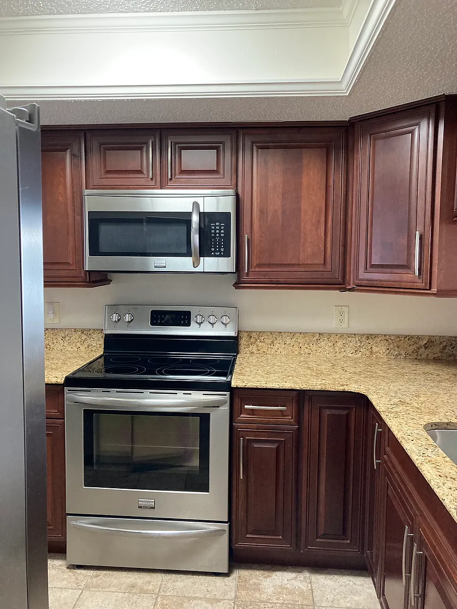 Building Photo - 8150 Brent St #714