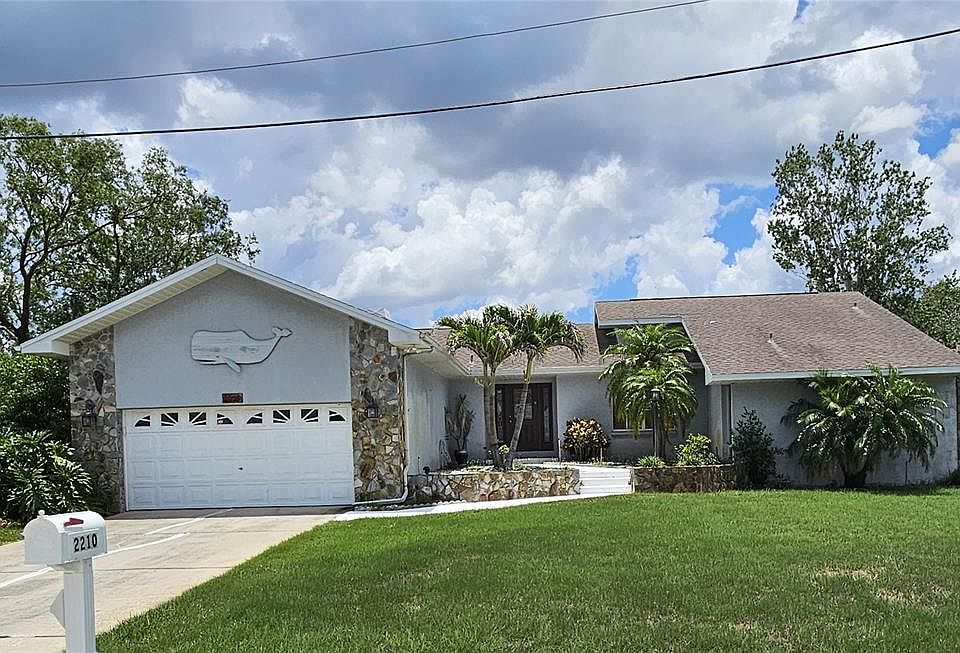 1st image of 2210 Bayou Dr