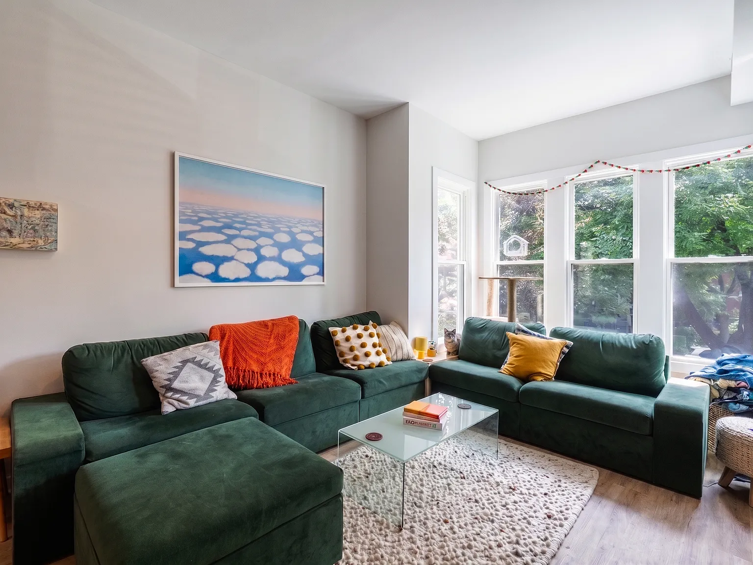 3 bed, 1200 sqft, $2,825 — Photo 4