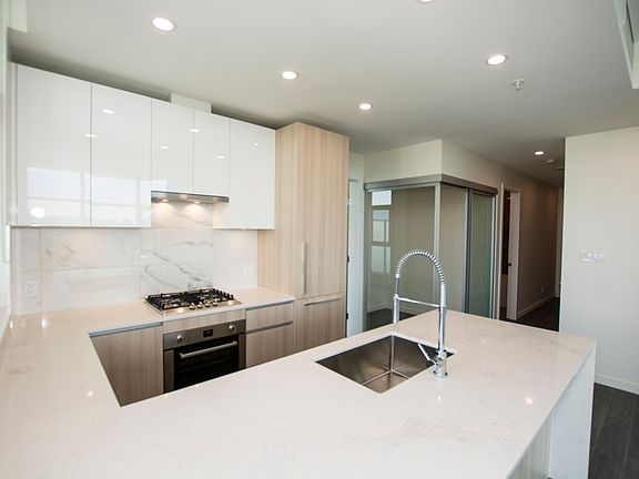 5th image of 5311 Goring St #2209