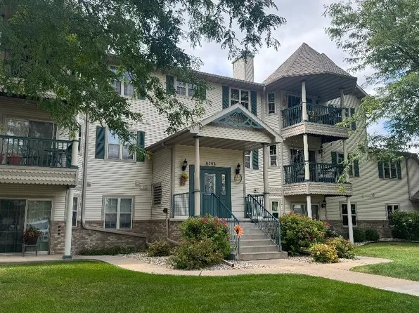 W6143 Victorian Dr APT 14, Appleton, WI 54915