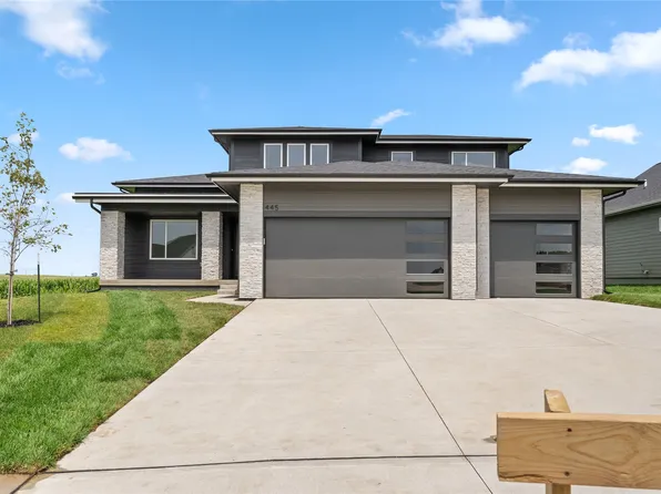 445 NW Ashley Cir, Waukee, IA 50263