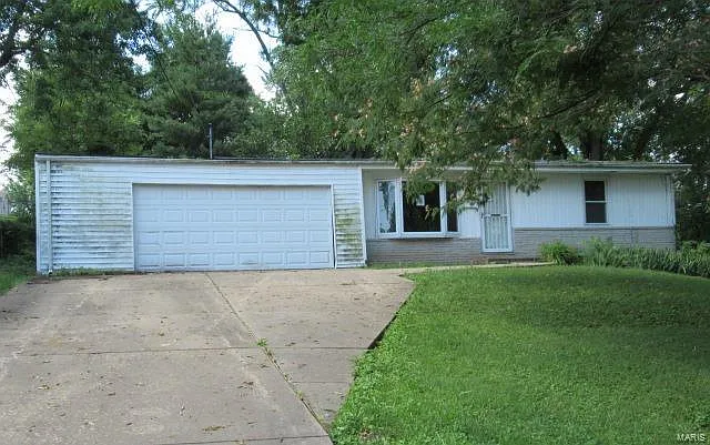 10598 Litz Ave photo 1