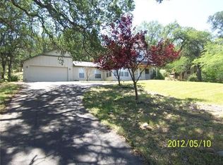 40843 Ferndale Dr, Three Rivers, CA 93271