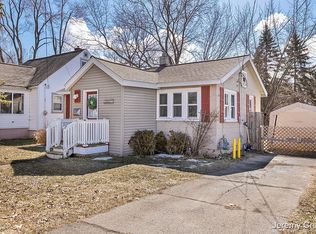 1422 Mason St NE, Grand Rapids, MI 49503