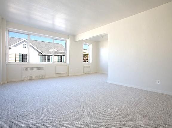 4th image of 3610 Ocean Ave APT Q2