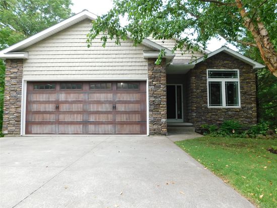 5052 Ridge Pkwy, Erie, PA 16510
