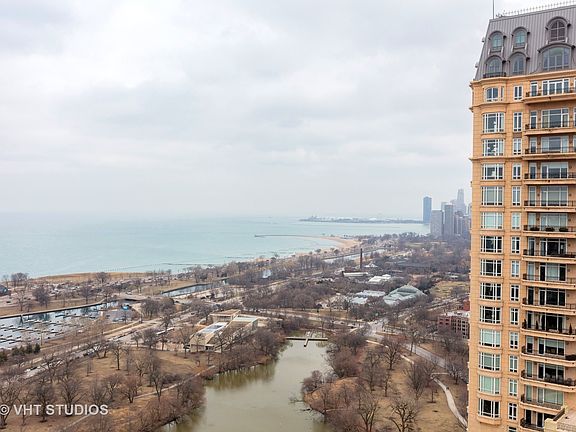 3rd image of 2626 N Lakeview Ave #4108-06
