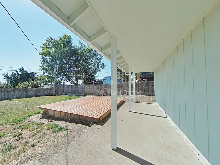 3756 NW 26th Ave — Photo 10