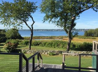 301 Winnisimet Dr, Tiverton, RI 02878