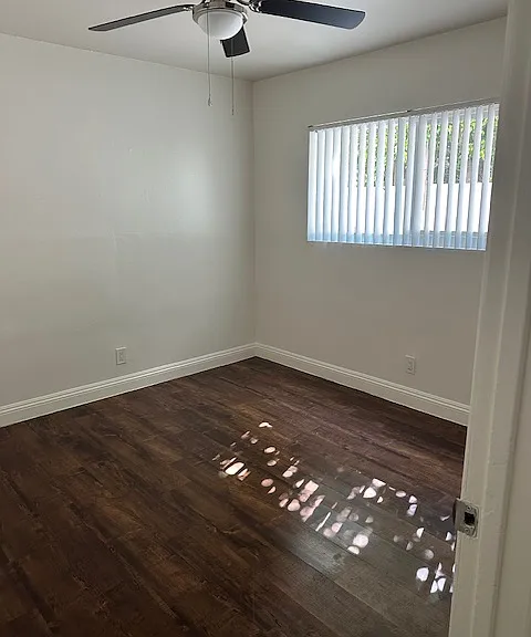 Redondo Palms — Photo 19
