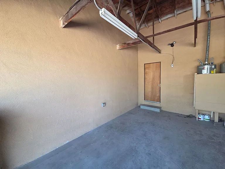 L Street Duplex — Photo 16