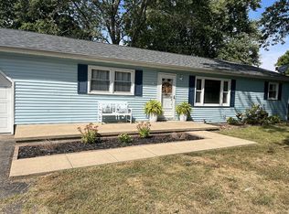 104 Burris St, Catlin, IL 61817