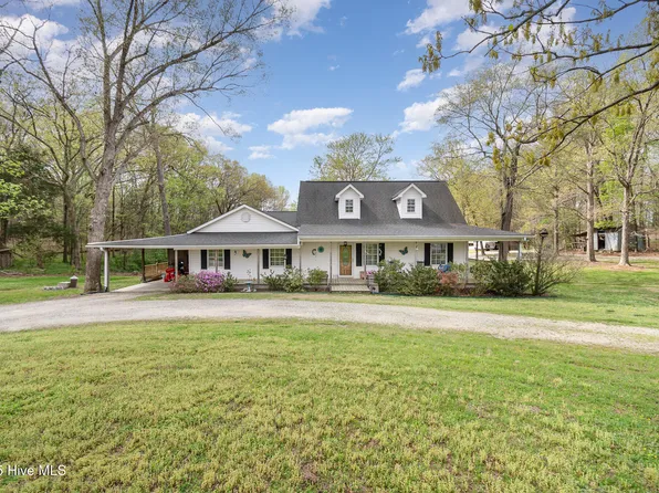 472 Jesse Phillips Road, Robbins, NC 27325