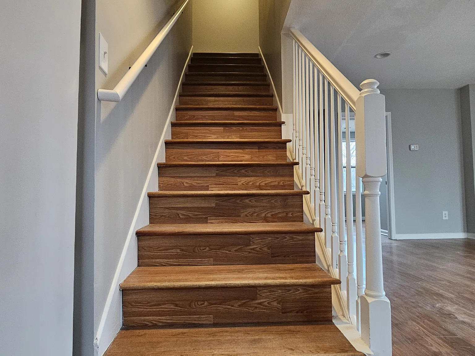 5 bed, 1800 sqft, $2,500 — Photo 2