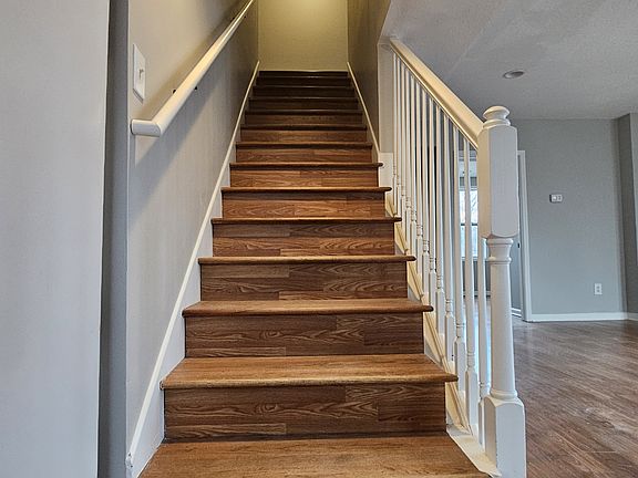 2nd image of 690 Western Ave N #2