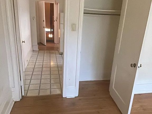 5th image of 4224 Chester Ave #42B
