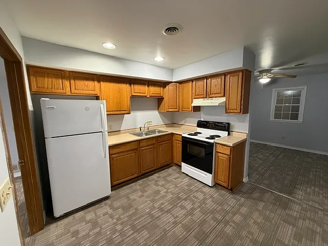 208 Washington St Unit #2 — Photo 4