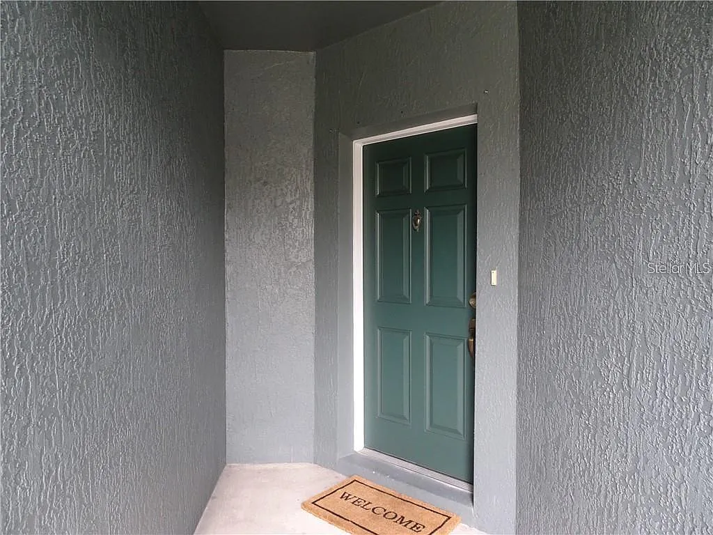 2 bed, 2.5 bath, 1202 sqft, $1,875 — Photo 2