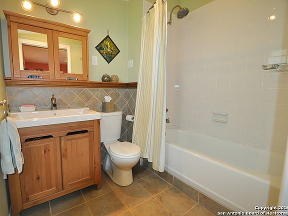 4th image of 231 Bocawood Dr