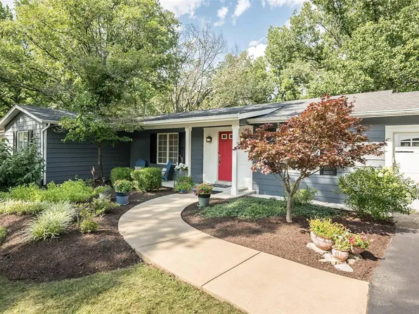 13025 Ferncrest Ct, Saint Louis, MO 63141