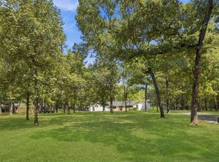 16402 Surrey Ln, Magnolia, TX 77355
