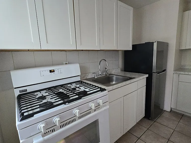255 Church St #1 — Photo 6