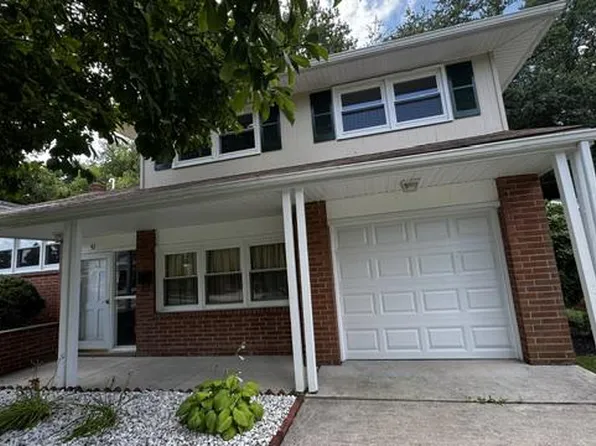 42 Thornhollow Rd, Newark, DE 19711