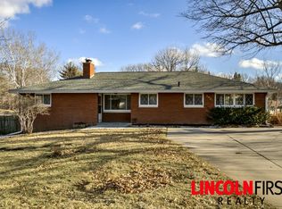 5821 M St, Lincoln, NE 68510