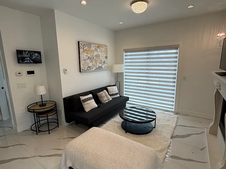 3087 Royal Oak Ave — Photo 18