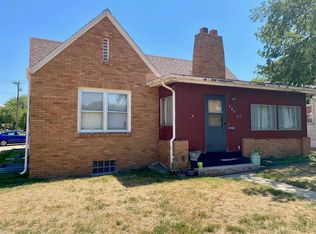 416 Douglas Ave, Yankton, SD 57078