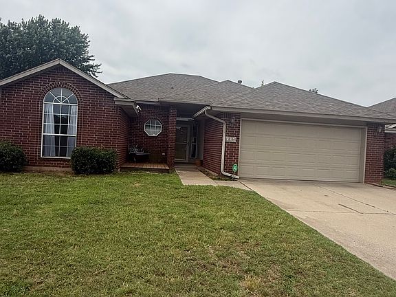 4th image of 720 Night Hawk Dr