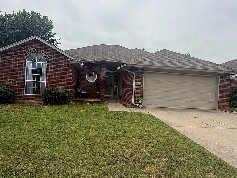 720 Night Hawk Dr — Photo 4