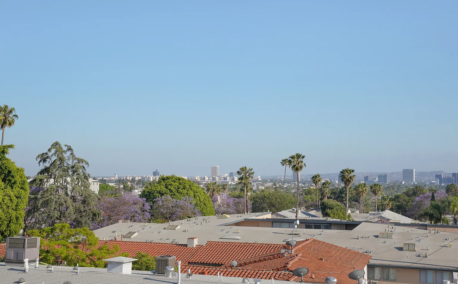 8210 Fountain Condos — Photo 3