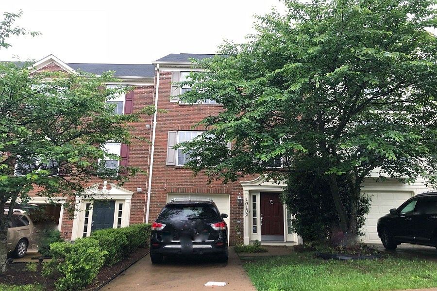 1st image of 10102 Sir Reynard Ln