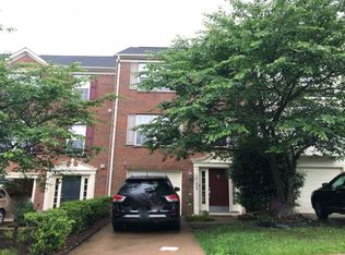10102 Sir Reynard Ln, Bristow, VA 20136