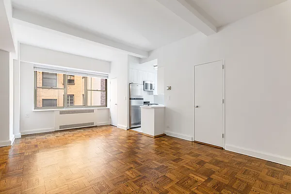 Rented by Byson Real Estate Company | media 9