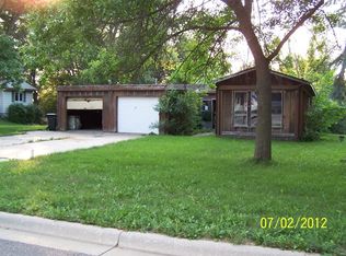 6834 Cedar Hills Dr, Cannon Falls, MN 55009