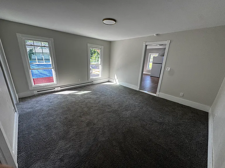 900 N Porter St — Photo 9